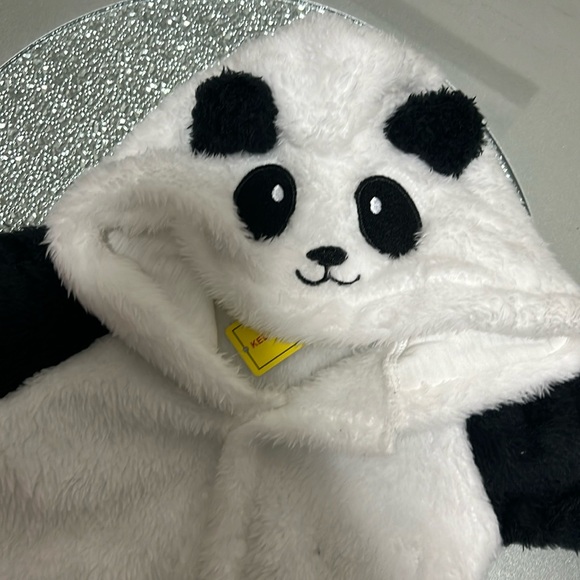 New never worn with tags 
Panda plush sweater with buttons - Picture 1 of 3